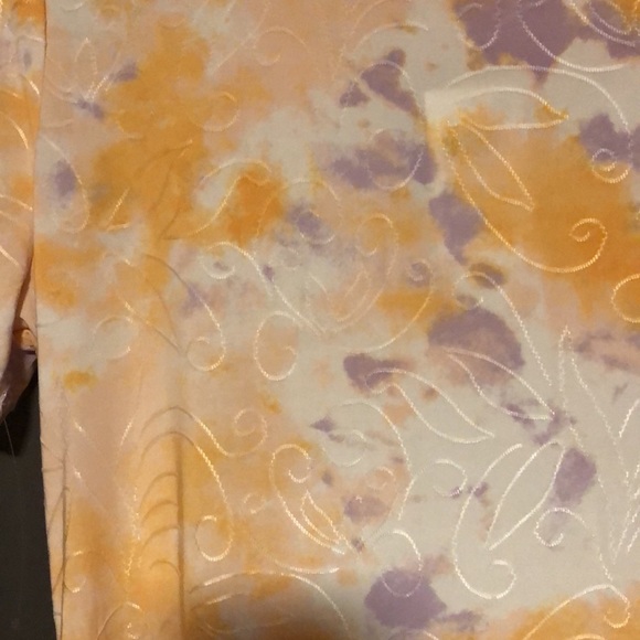 Jacquards JM collection - multi color w/ a silk scroll flower imprint Medium - Picture 6 of 7